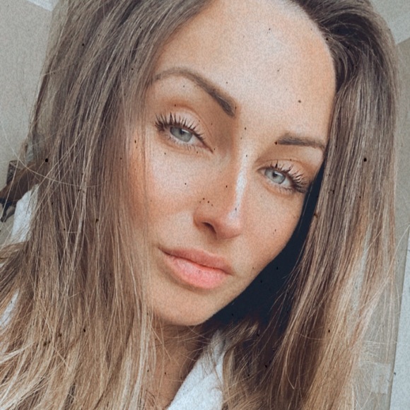 Meet your Posher - Picture 1 of 1